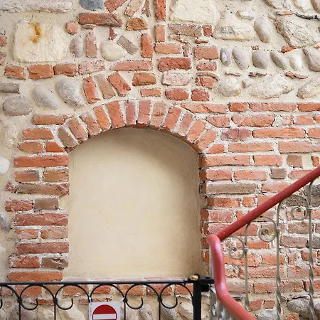 Ai Crocioni P3 Apartment
